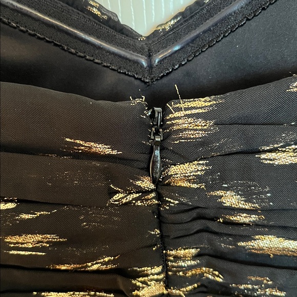 NWT Max & Cleo Gold Metallic Hi Lo Dress - Picture 6 of 12
